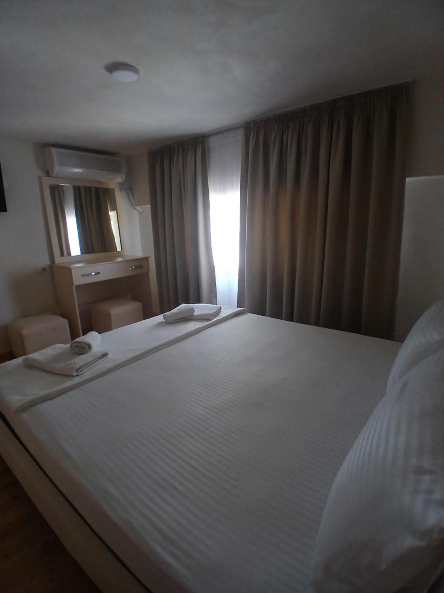 Vila Francesko Ksamil Buitenkant foto